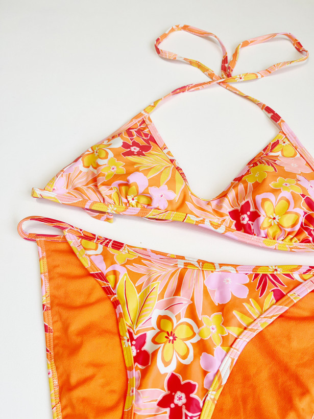 مایو بیکینی نارنجی گلدار وارداتی راحت و ضد کلر